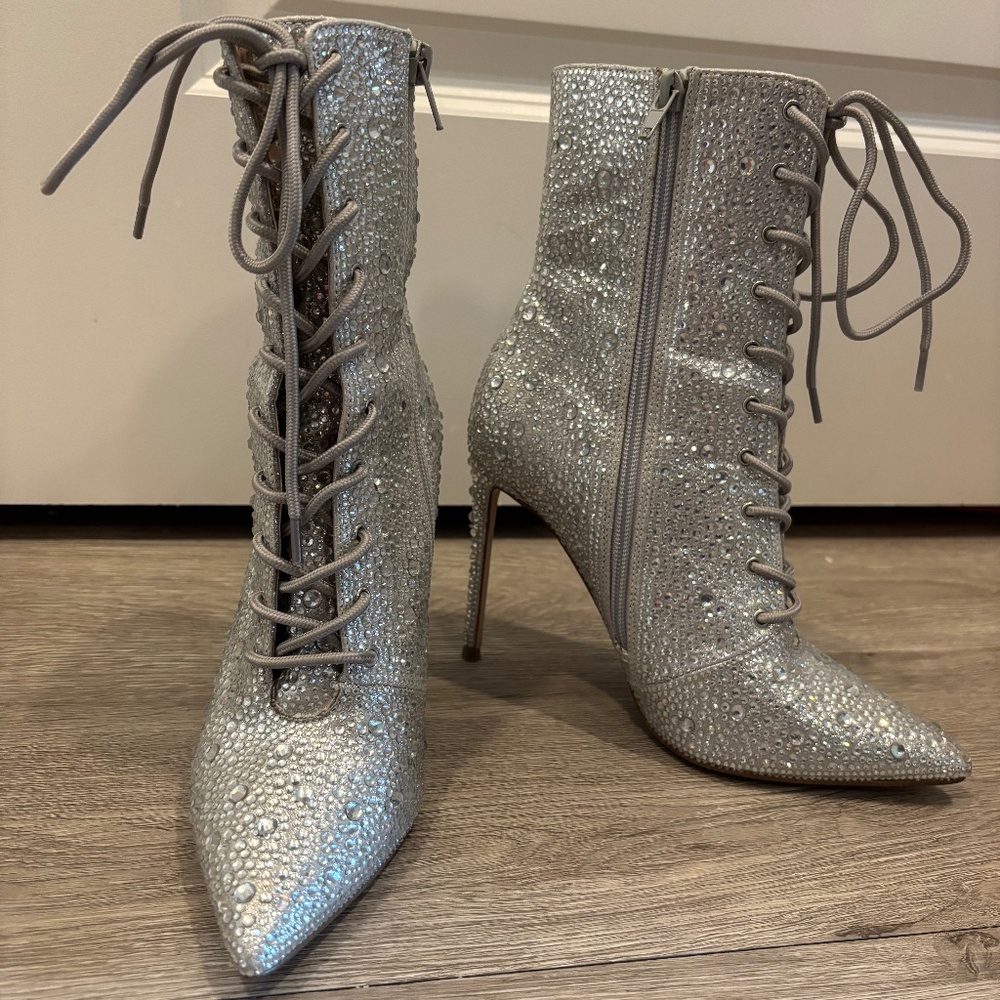 Steve Madden Valency R Rhinestone Lace Up Booties